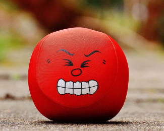Knautschball mit Wutgesicht