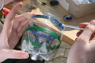 Upcycling einer Plastikflasche